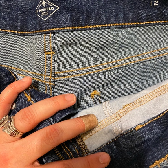 Jean Shorts - Picture 2 of 4